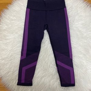 Under Armour Purple Seamless Workout Crop Leggings